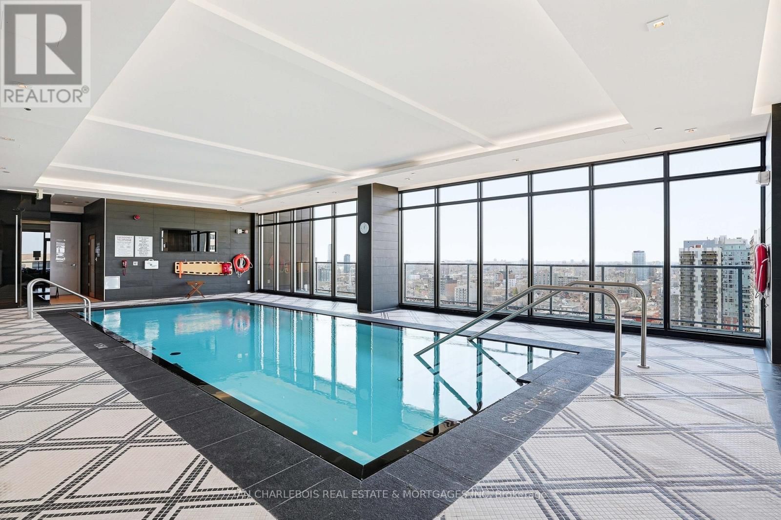 1701 - 255 BAY STREET Image 31