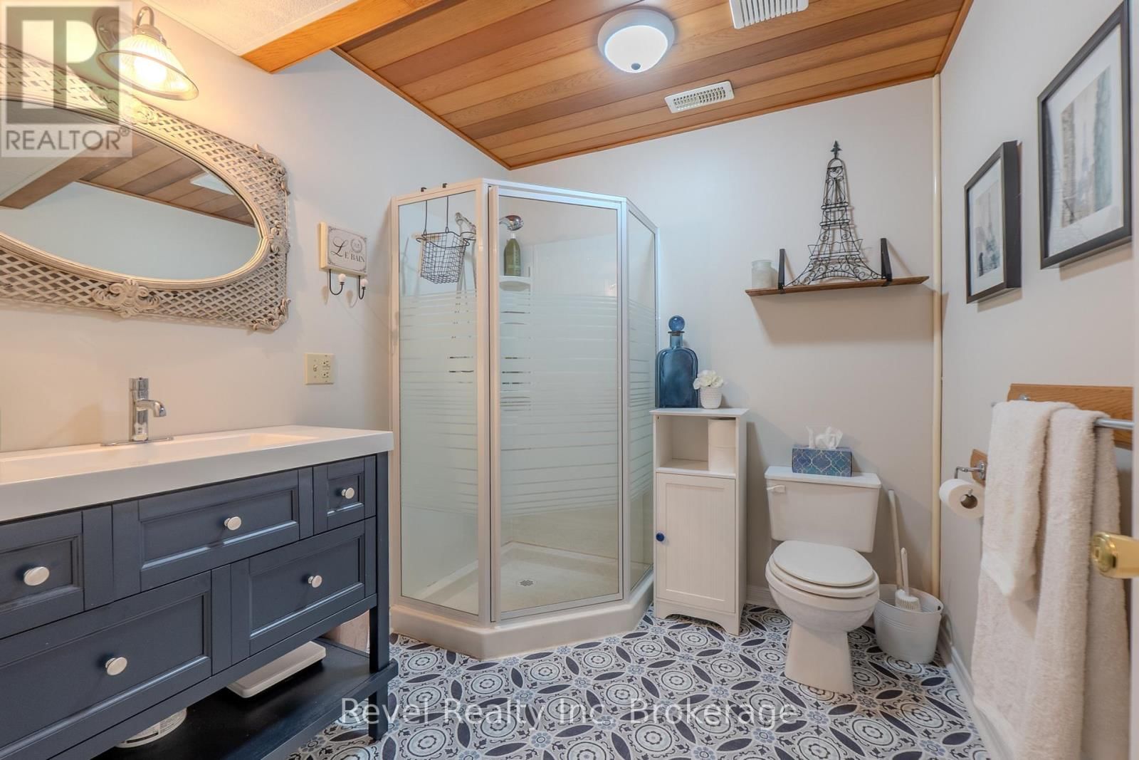 174 GOLF COURSE ROAD Image 39