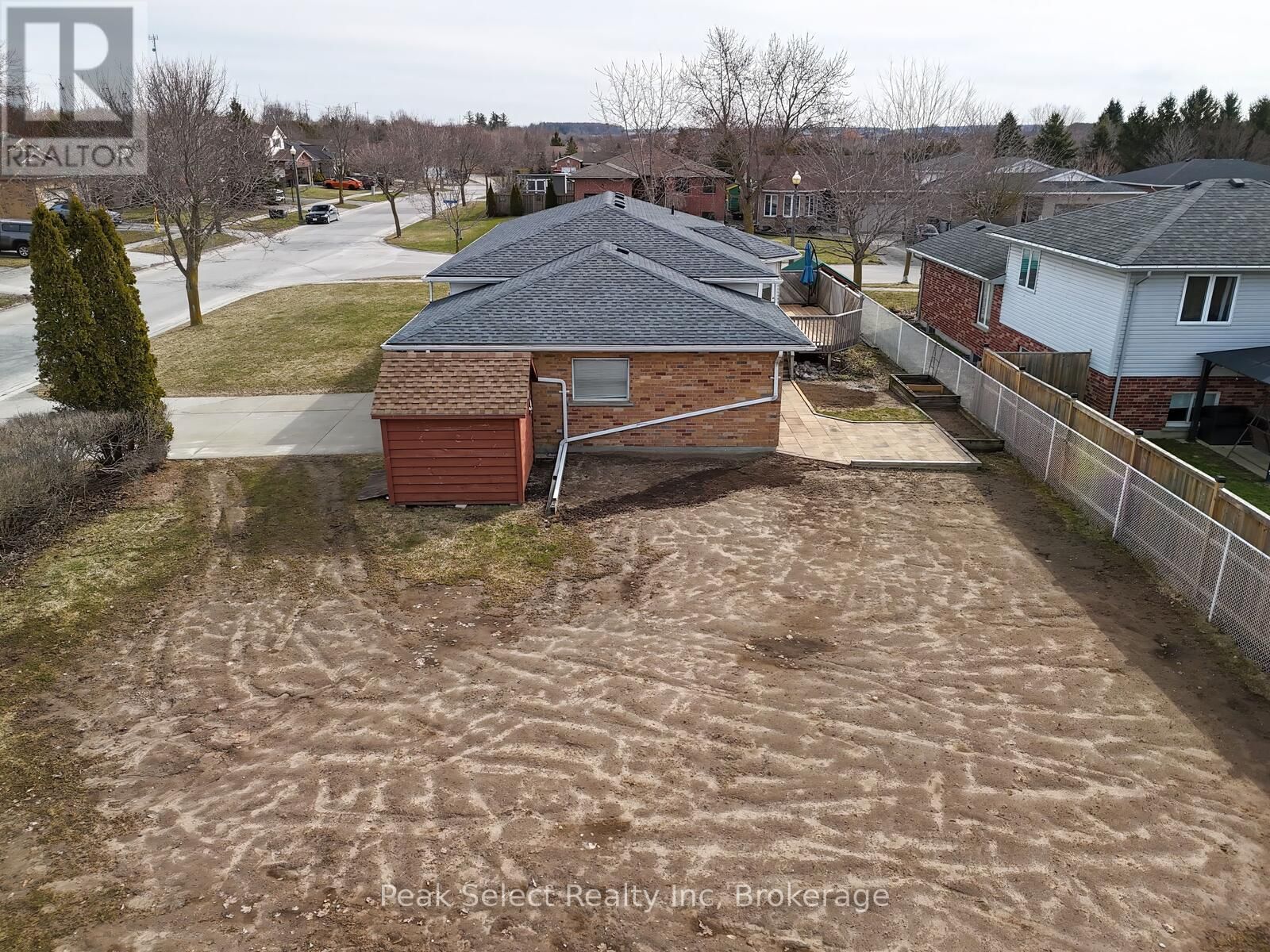 12 MEADOWRIDGE DRIVE Image 43