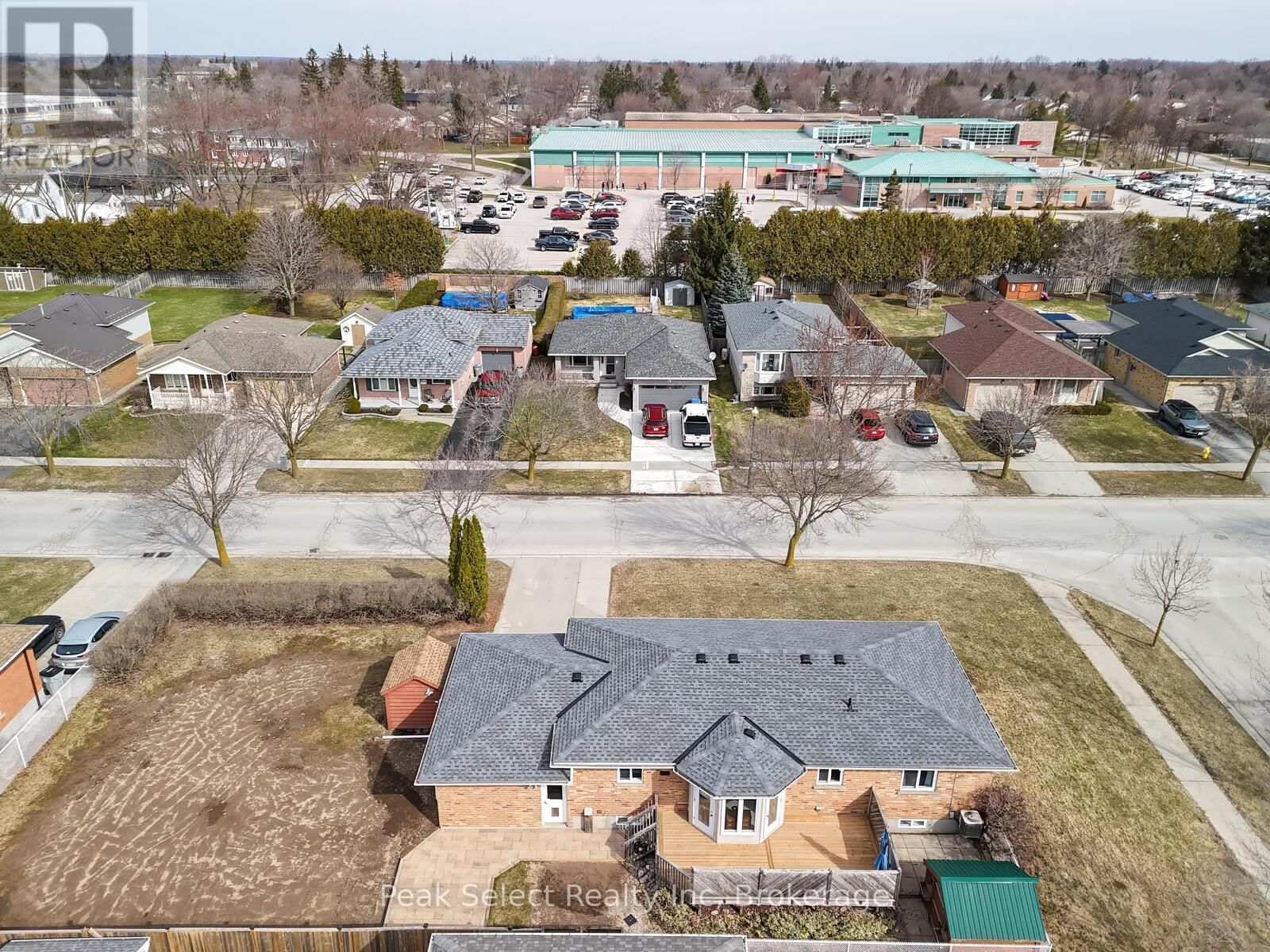 12 MEADOWRIDGE DRIVE Image 49