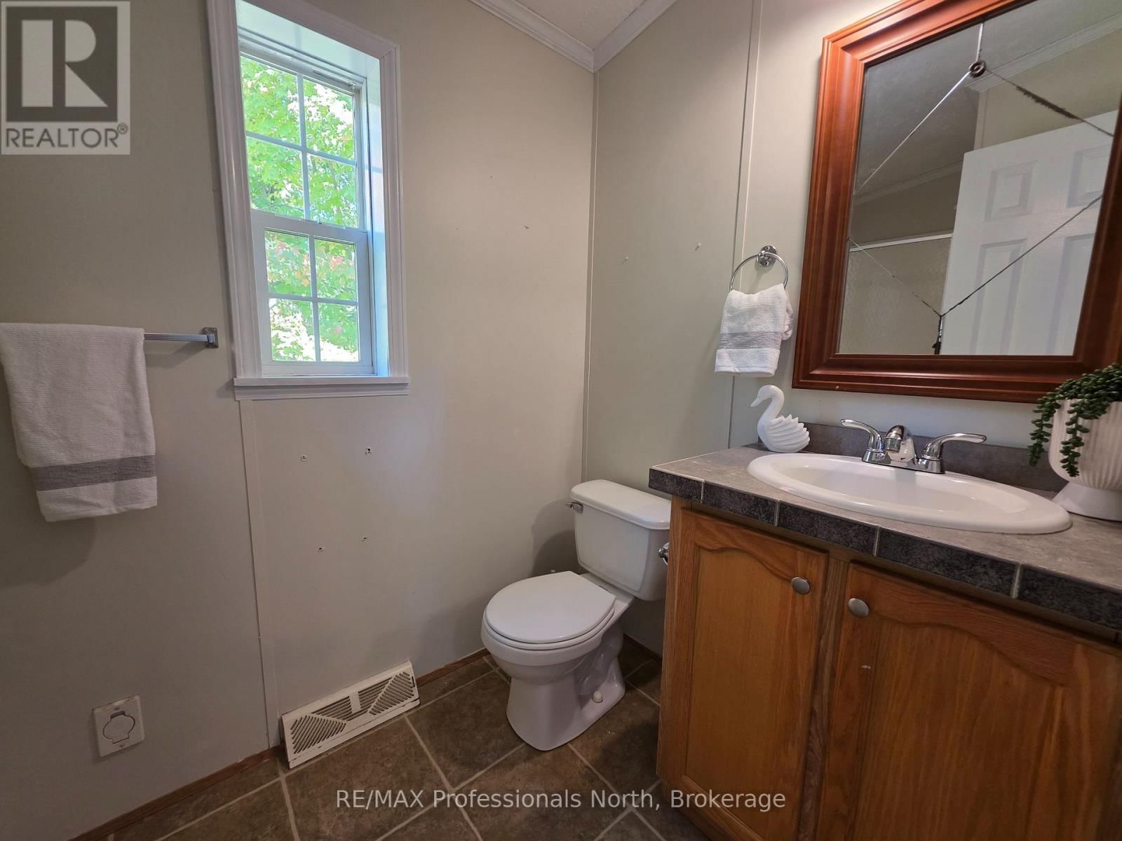 1013 SEVENTH LANE Image 16