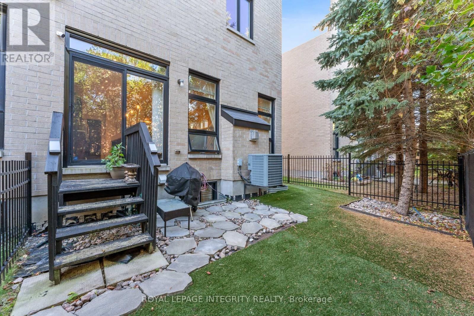 812 PETRA PRIVATE Image 44