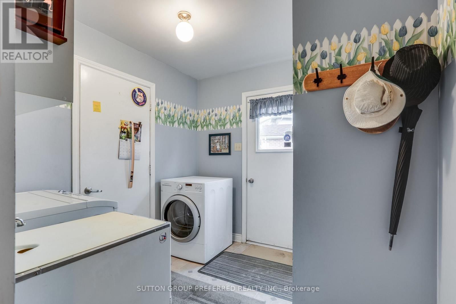 94 ASHBURY AVENUE Image 22