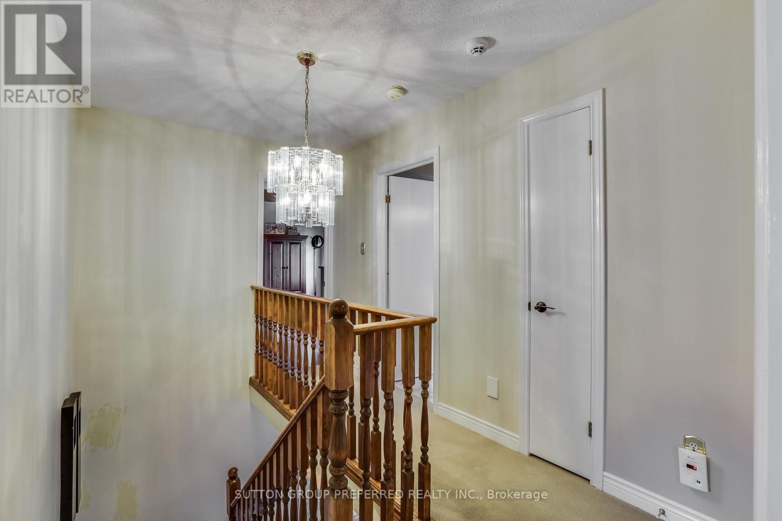 94 ASHBURY AVENUE Image 24