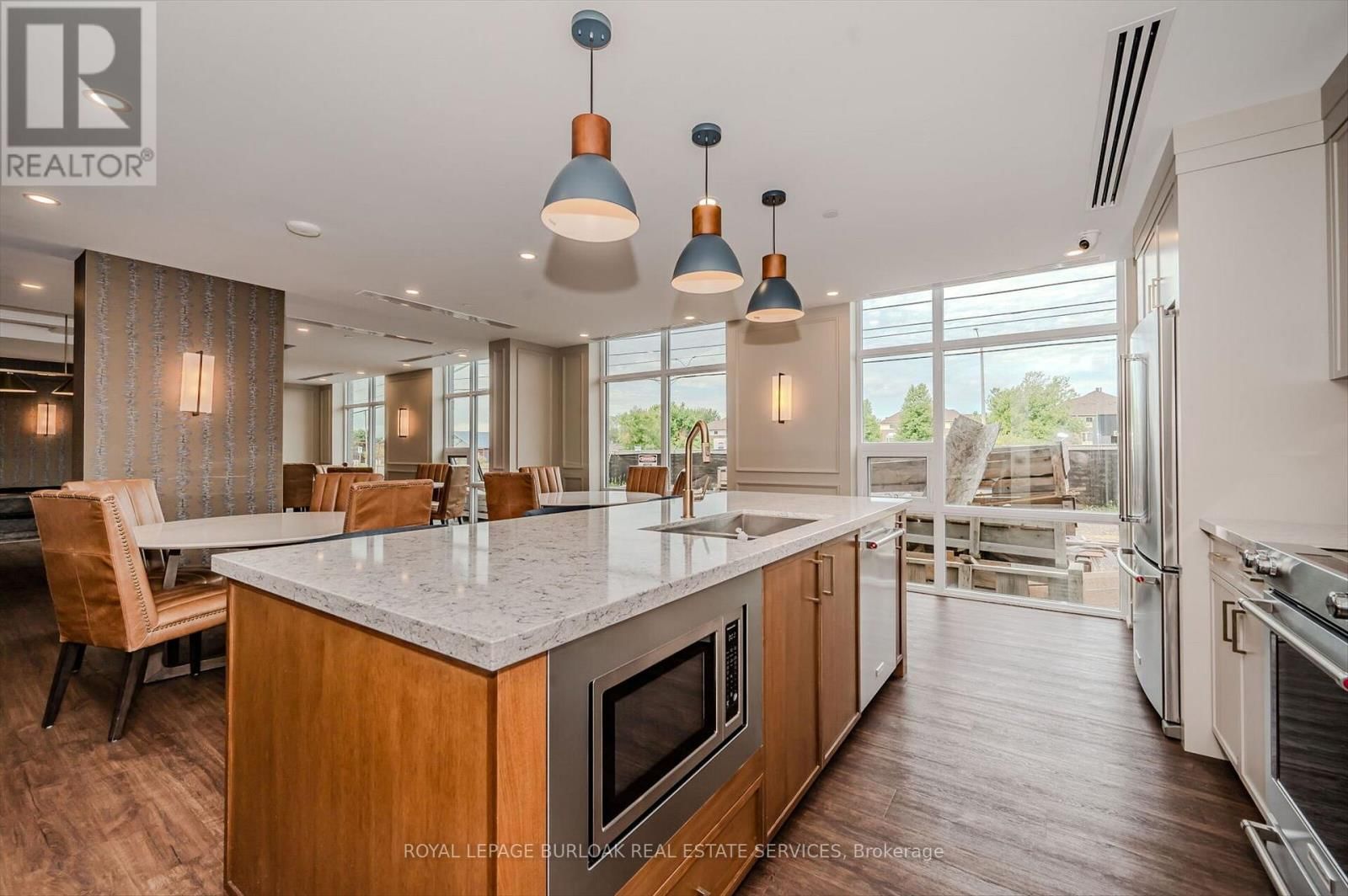 1212 - 460 DUNDAS STREET Image 48