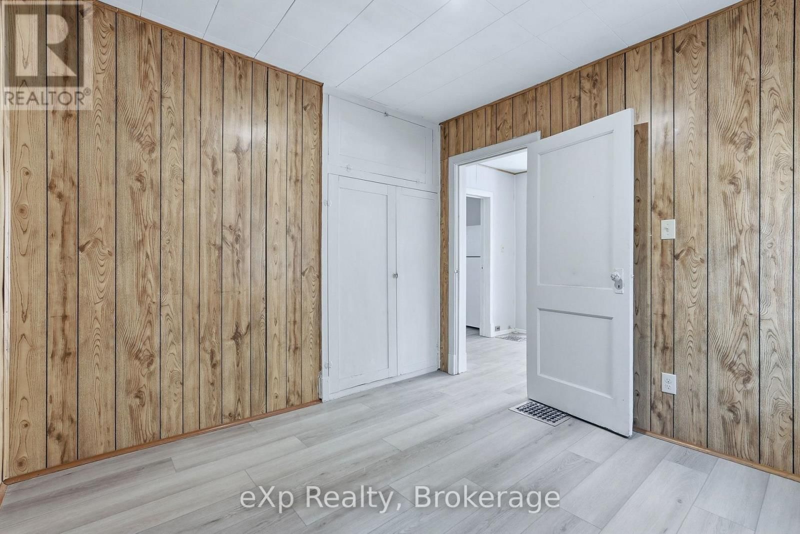 436 FRANK STREET Image 12