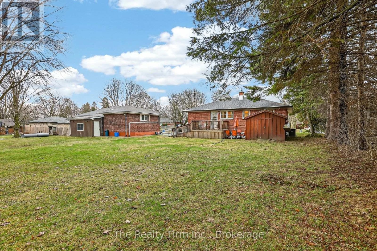 10 CHISHOLM DRIVE Image 39