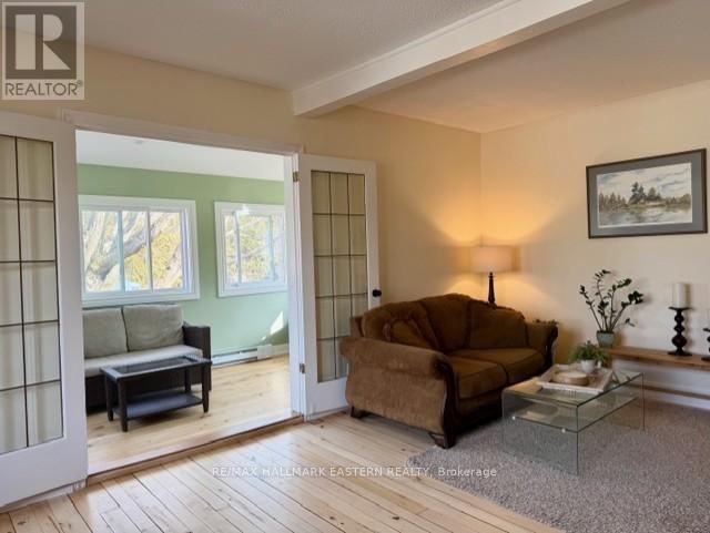 23 COLBOURNE STREET WEST Image 12