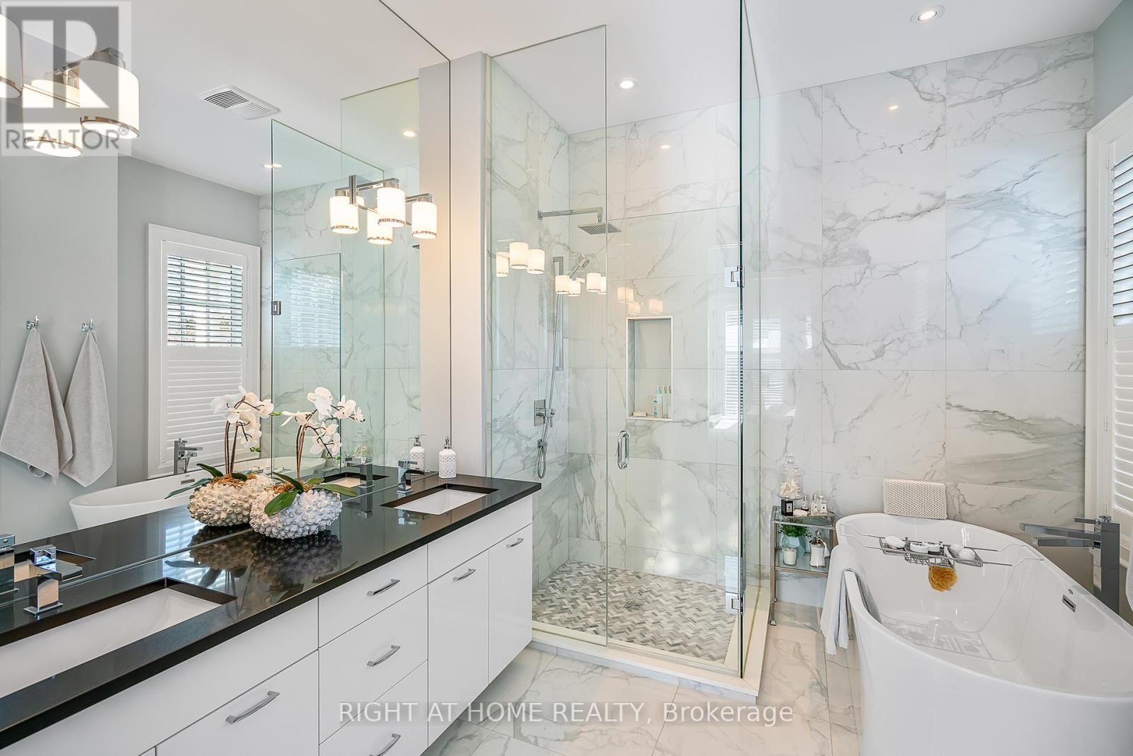 507 MISSISSAGUA STREET Image 25