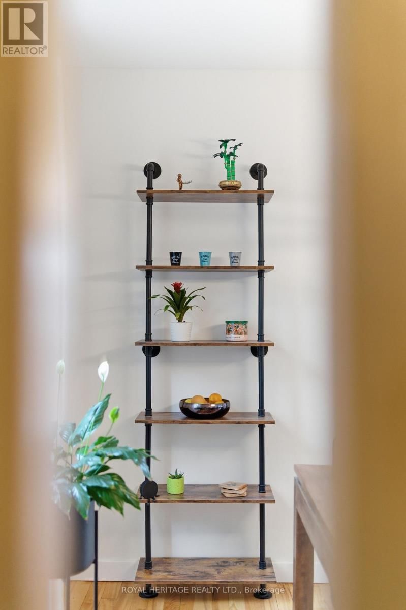 35 MIKEL AVENUE Image 15