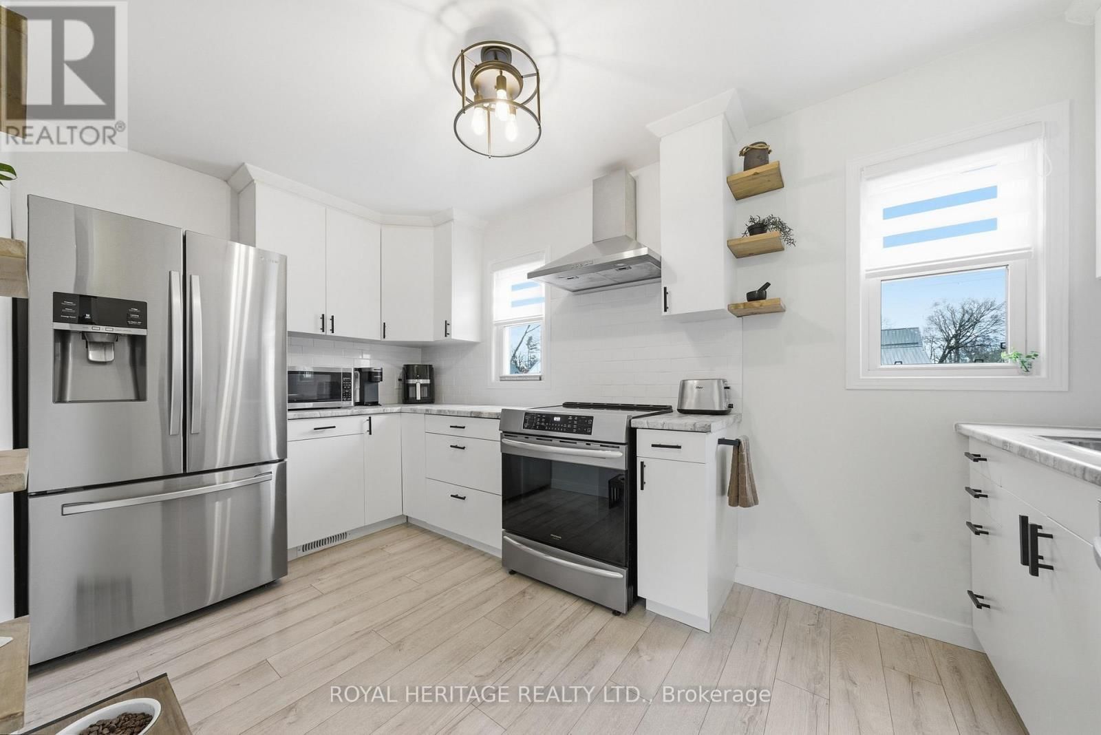 35 MIKEL AVENUE Image 18