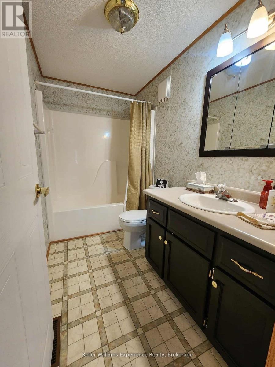 J-24 - 6512 MINTO LINE 12 Image 10