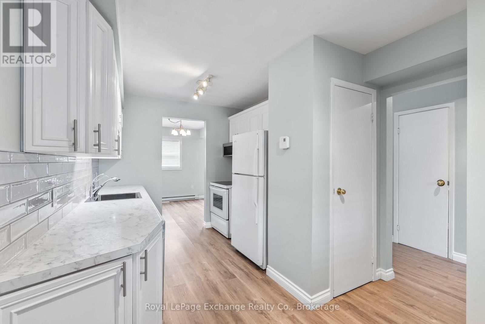 41 PHILIP PLACE Image 11