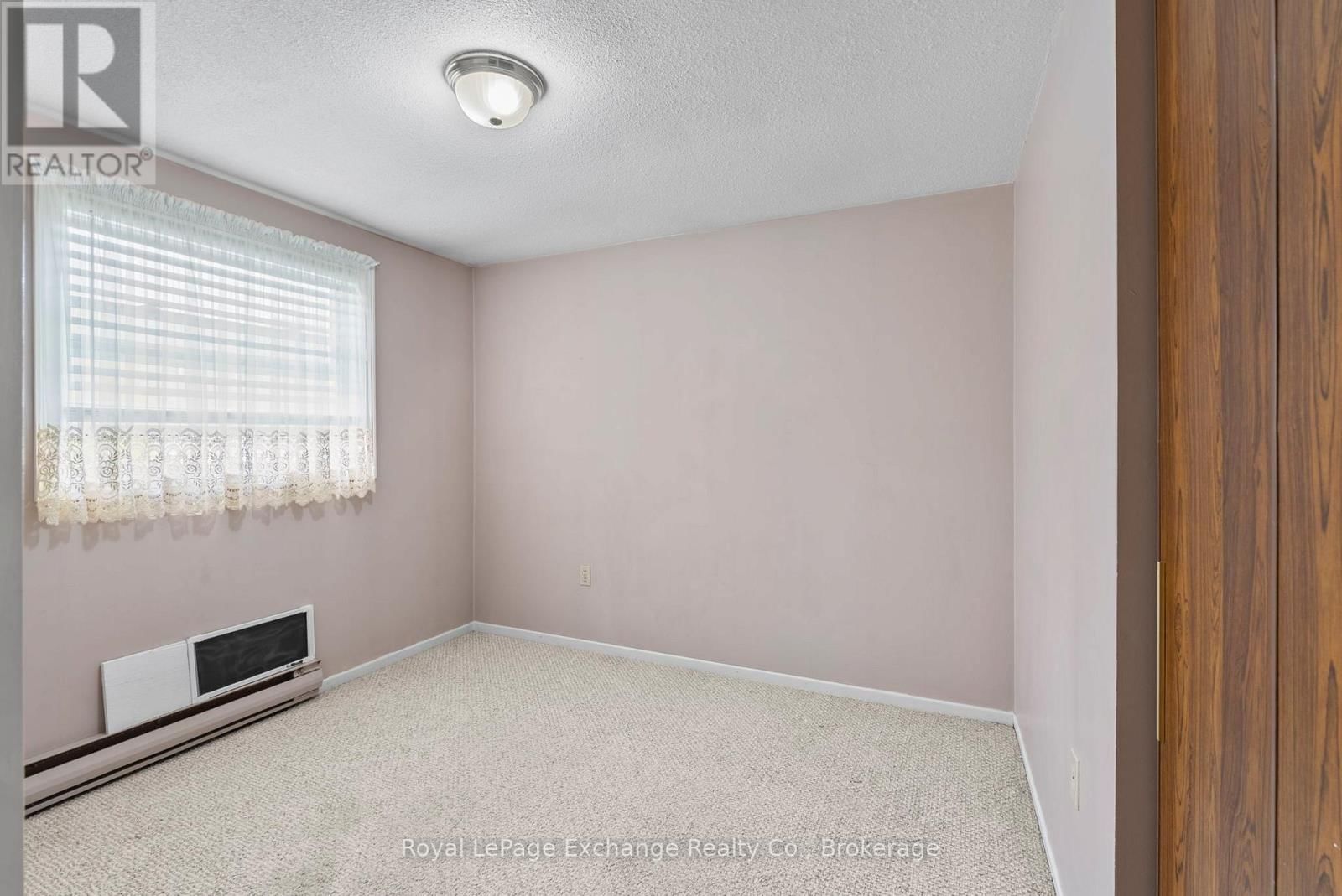 41 PHILIP PLACE Image 13