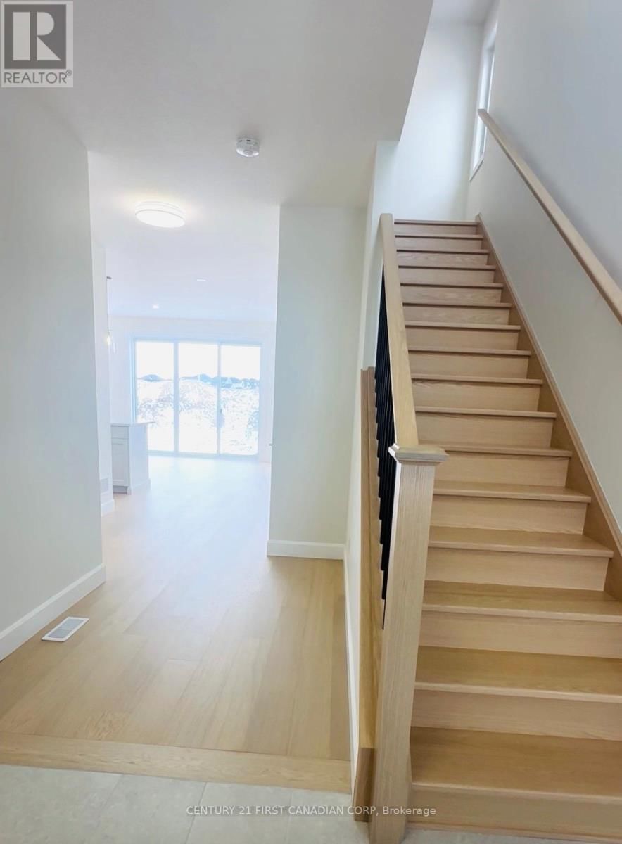 844 GATESTONE ROAD ROAD Image 11