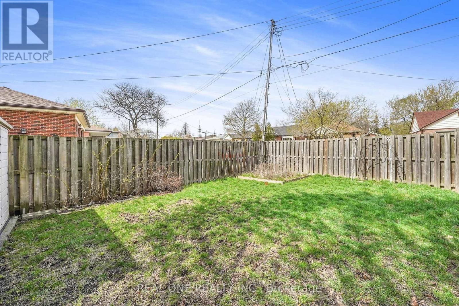 Upper - 22 HALAM AVENUE Image 24