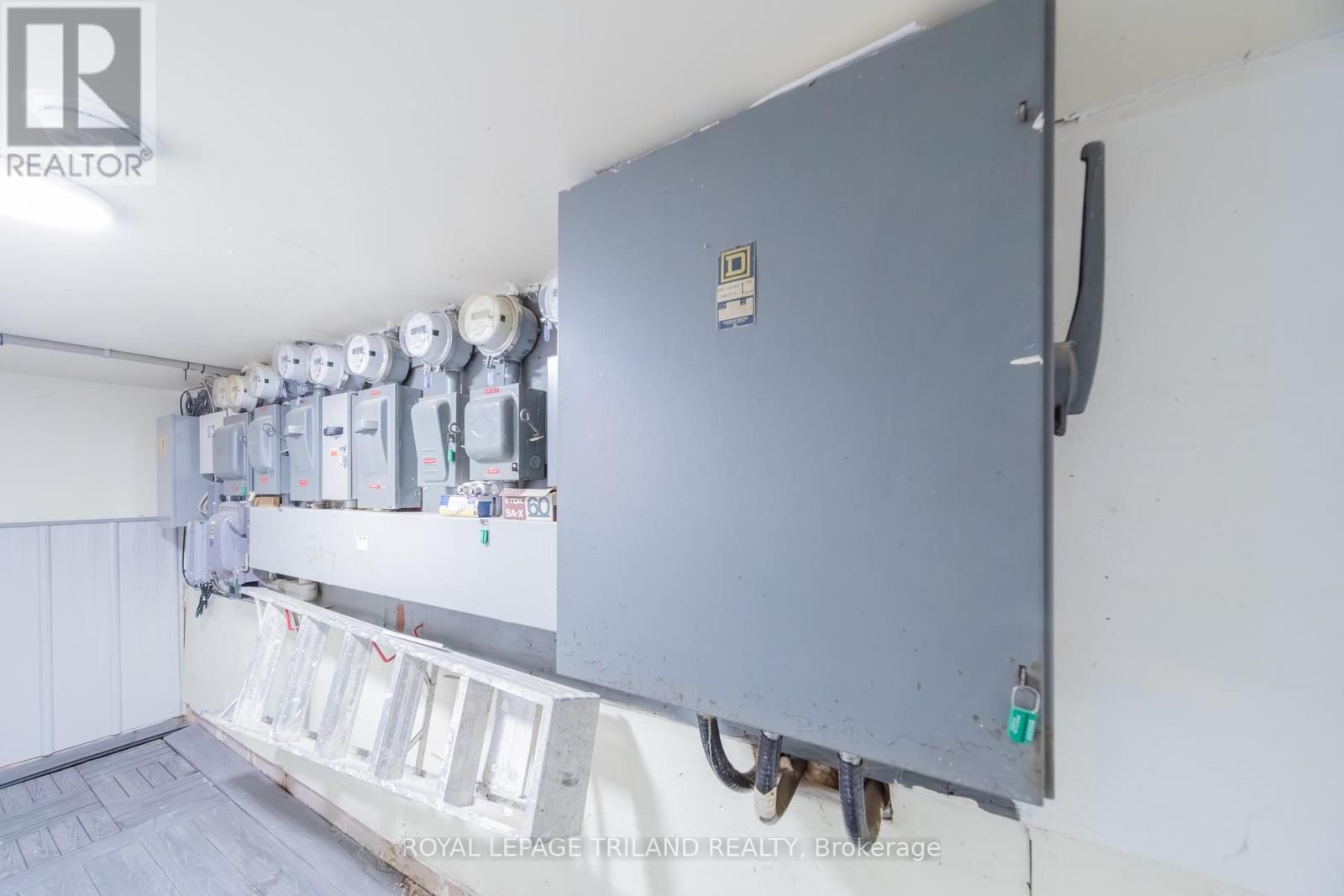 15 VICTORIA LANE Image 18