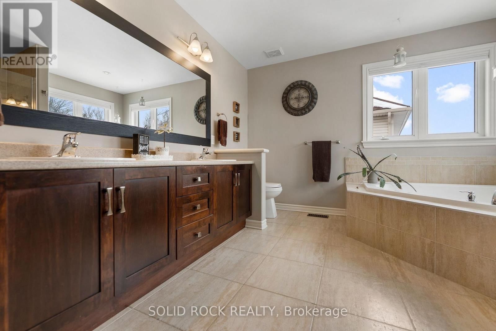 182 ARTHUR STREET Image 30