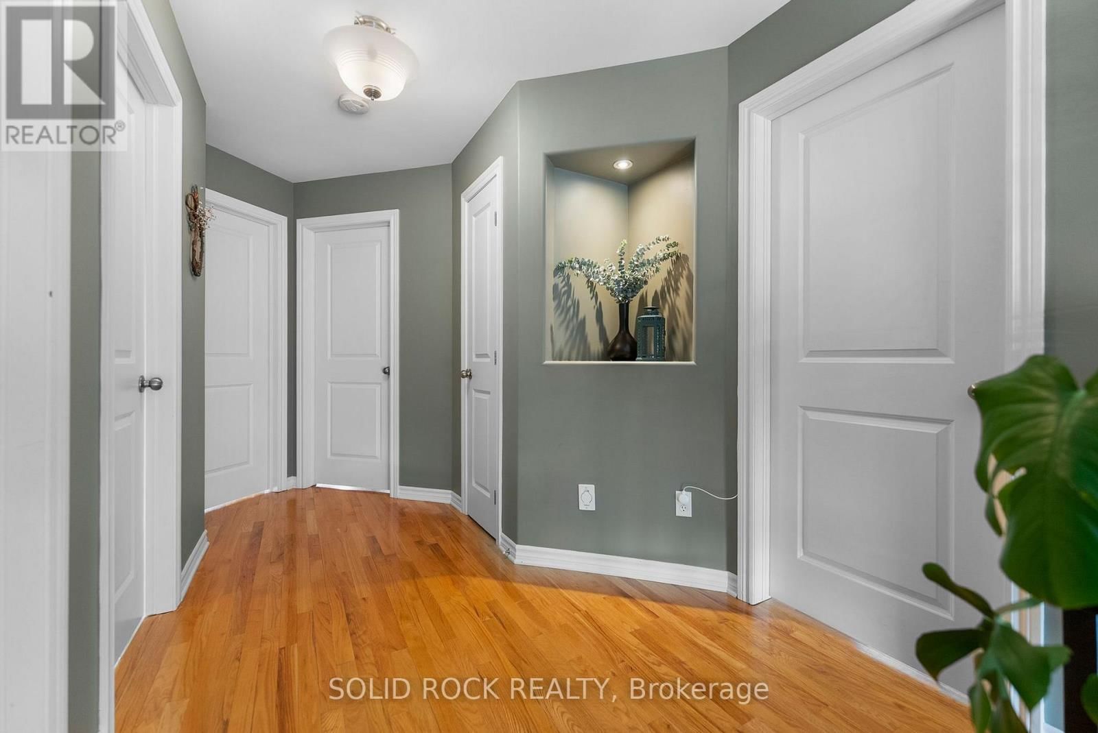 182 ARTHUR STREET Image 34