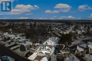 182 ARTHUR STREET Image 46