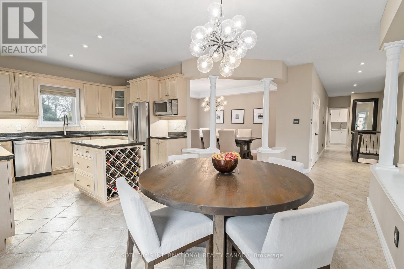 159 DELARMBRO DRIVE Image 21