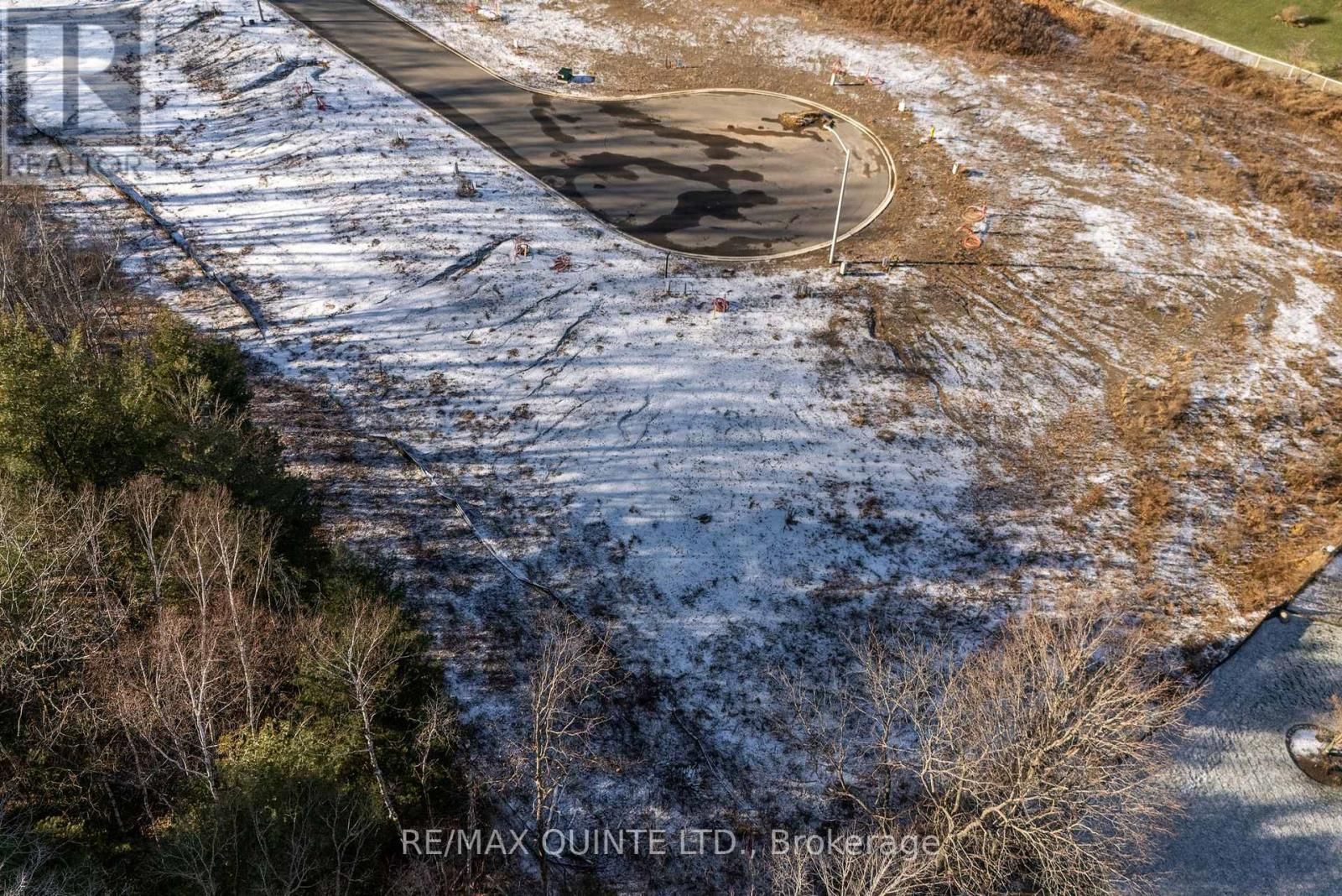 36 EXETER COURT Image 25