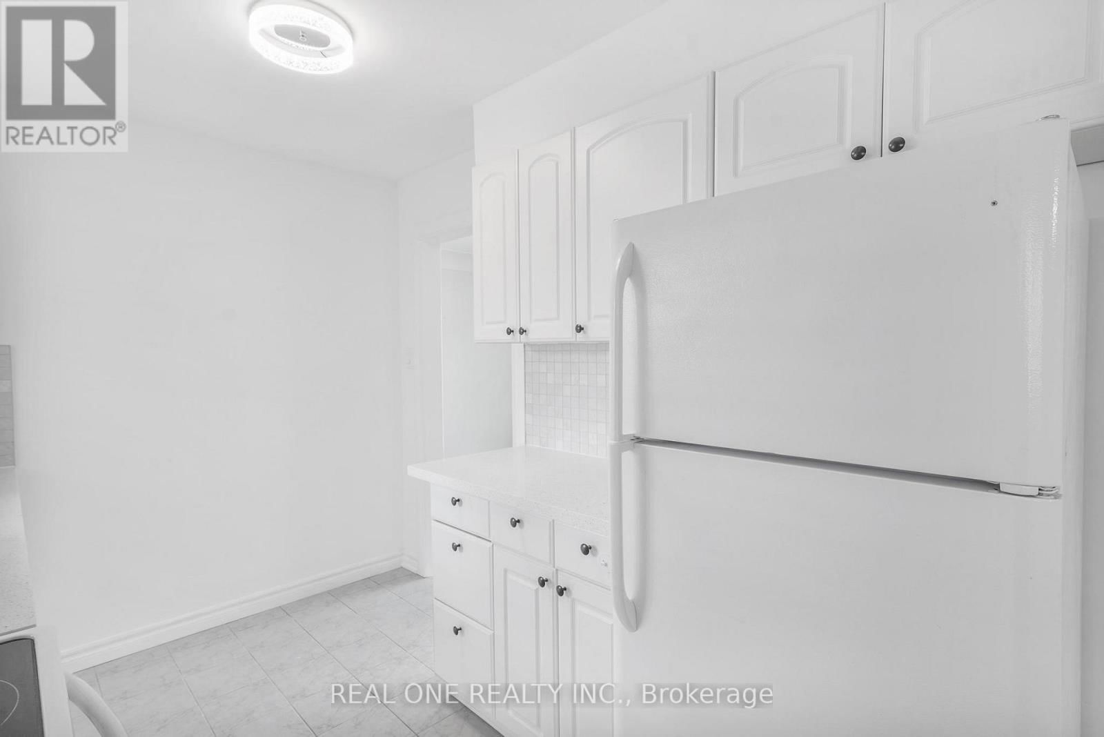 22 HALAM AVENUE Image 10