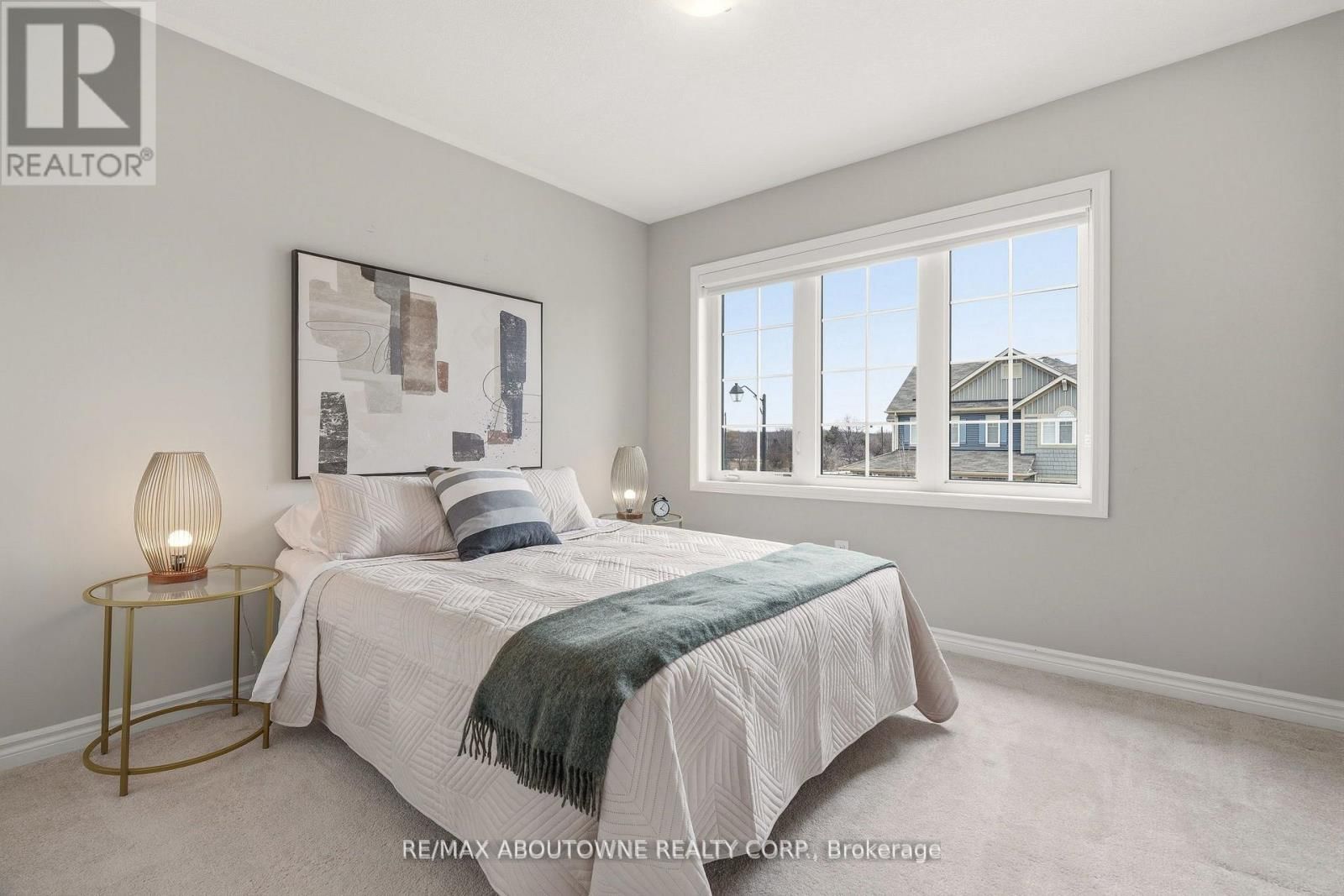 130 STILLWATER CRESCENT Image 23