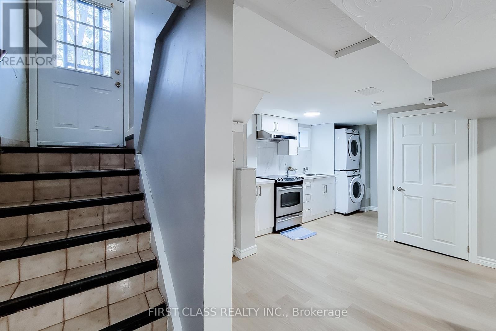 88 RADFORD STREET Image 25