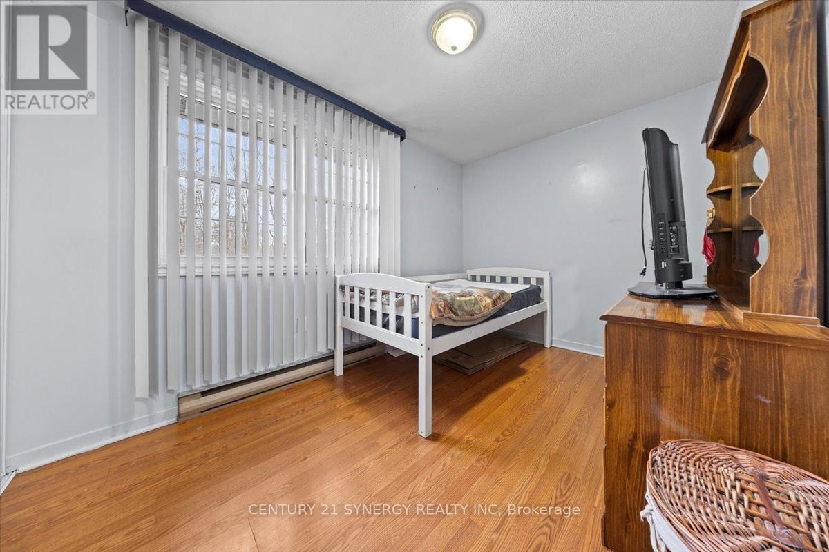 59 SEGUINBOURG STREET Image 25