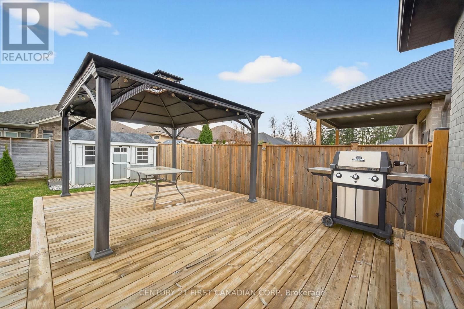 31 LINDSAY CRESCENT Image 42