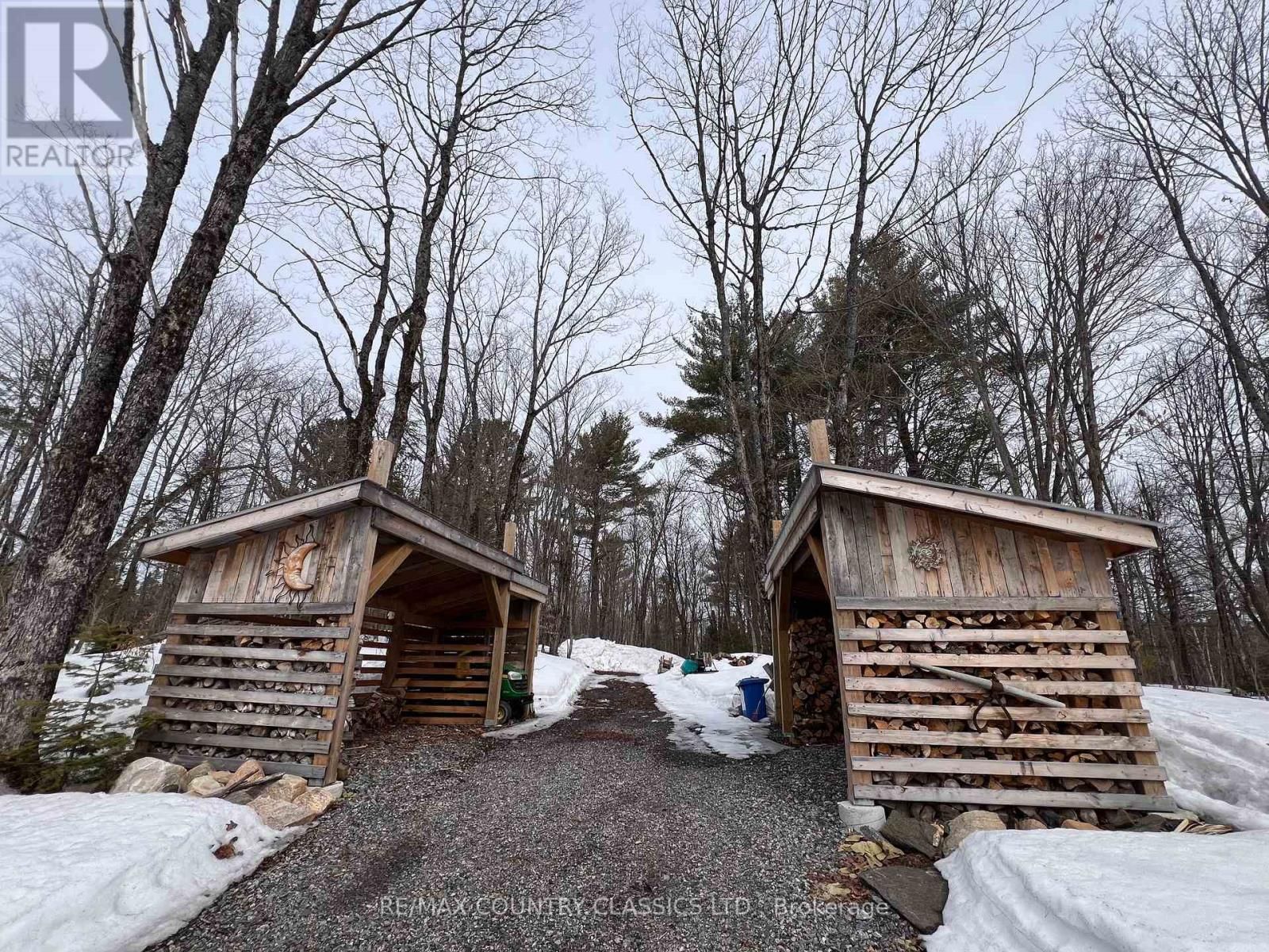 170 BUNNY TRAIL Image 46