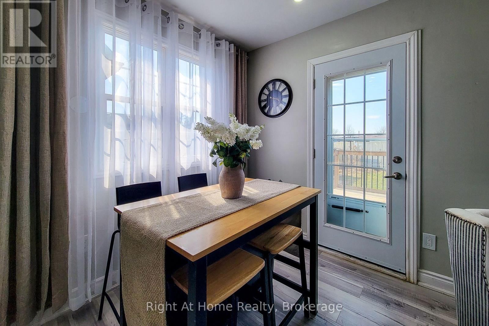 321 DEWITT ROAD NORTH Image 18