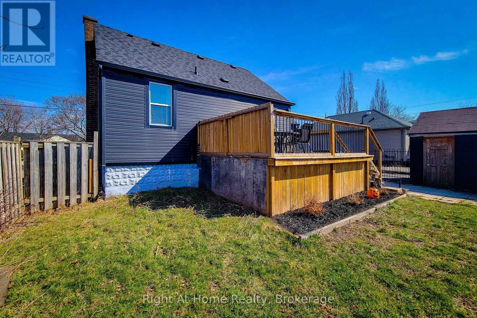 321 DEWITT ROAD NORTH Image 49