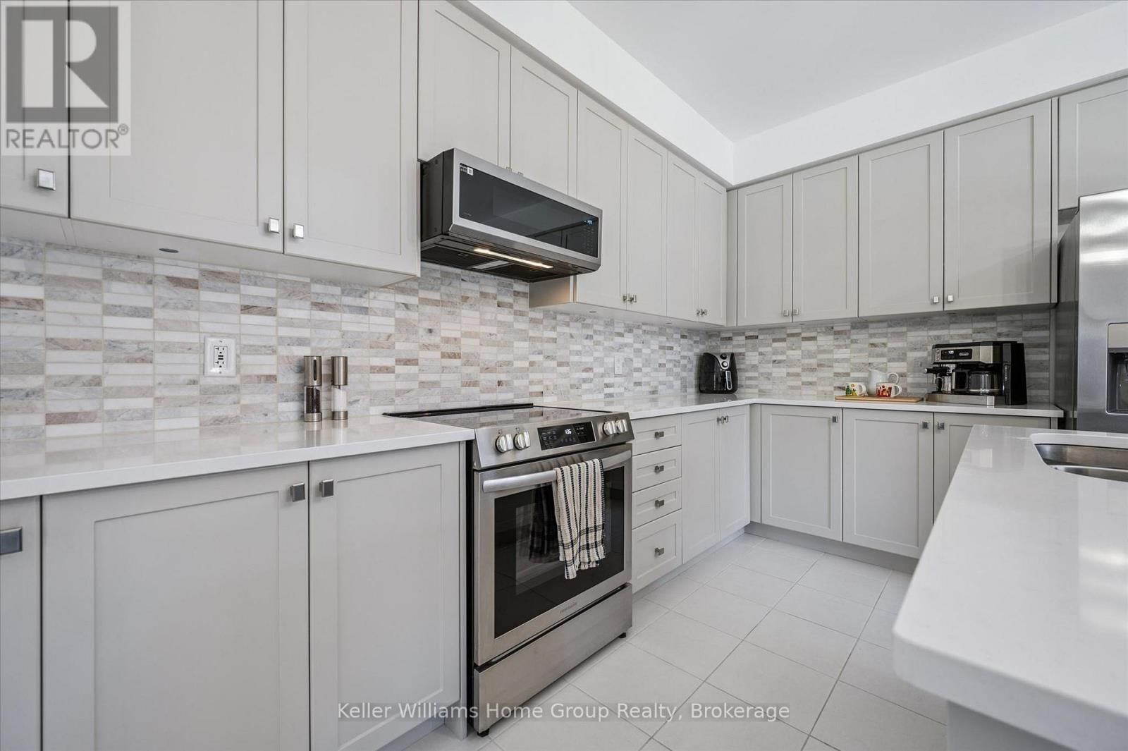 160 RAFTIS STREET Image 18