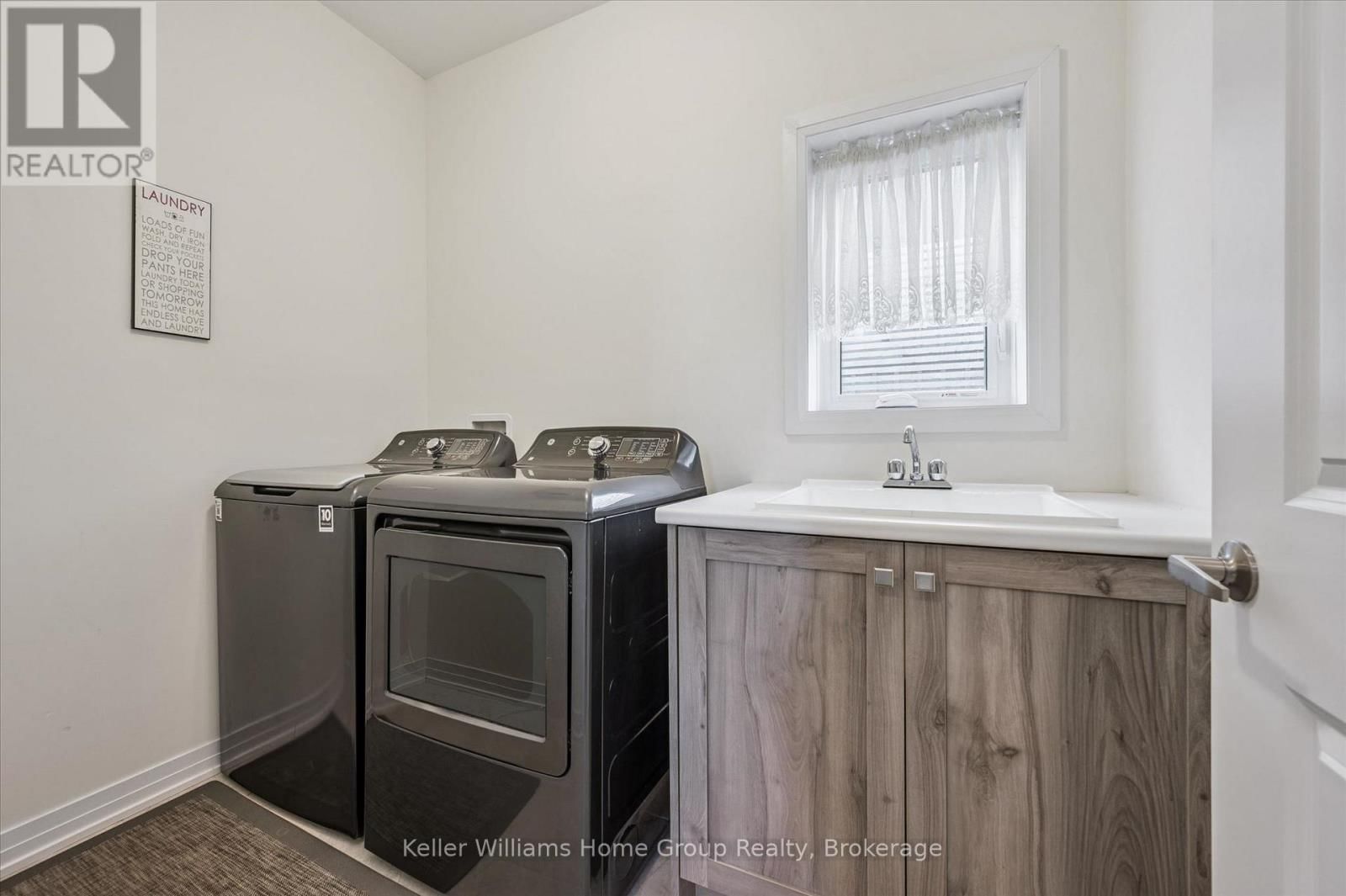 160 RAFTIS STREET Image 24