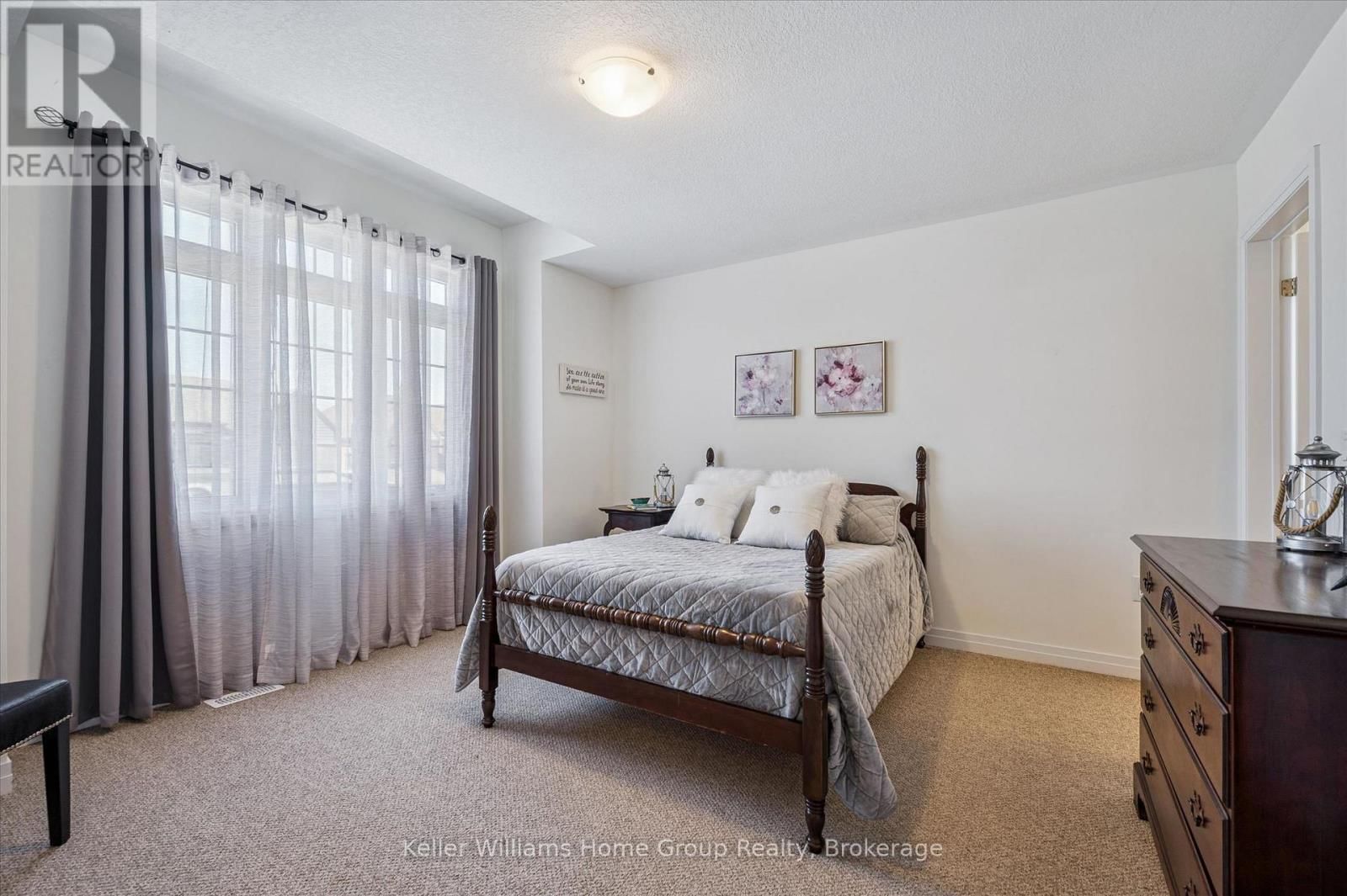 160 RAFTIS STREET Image 32