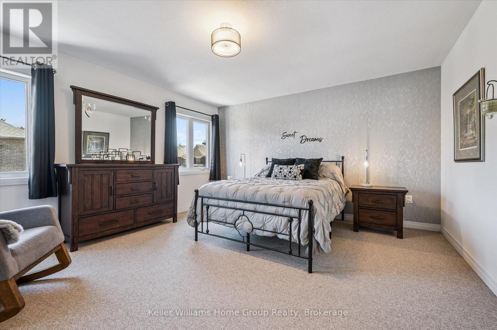 160 RAFTIS STREET Image 36