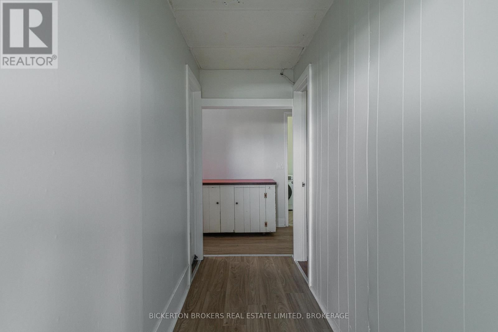 1064 PRINCE STREET Image 13