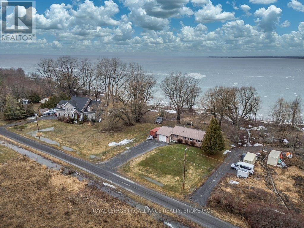 306 EASY LANE Image 32