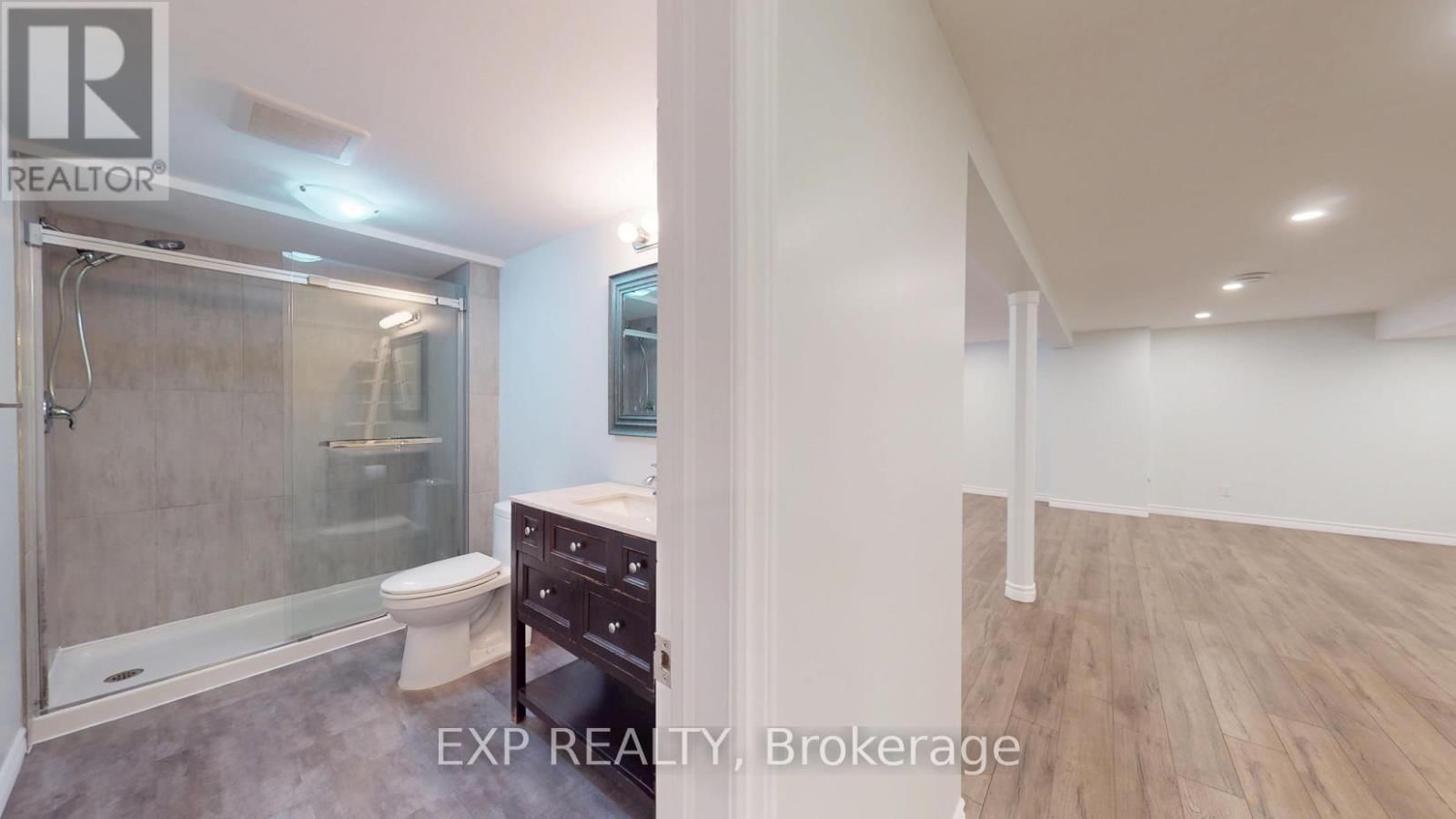 678 LAUDERDALE AVENUE Image 24