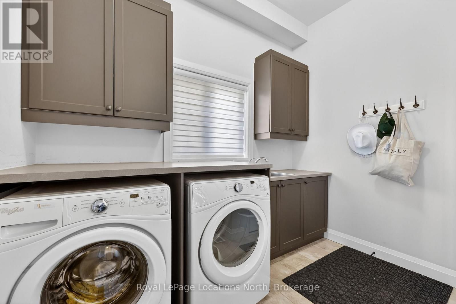 205 YELLOW BIRCH CRESCENT Image 18