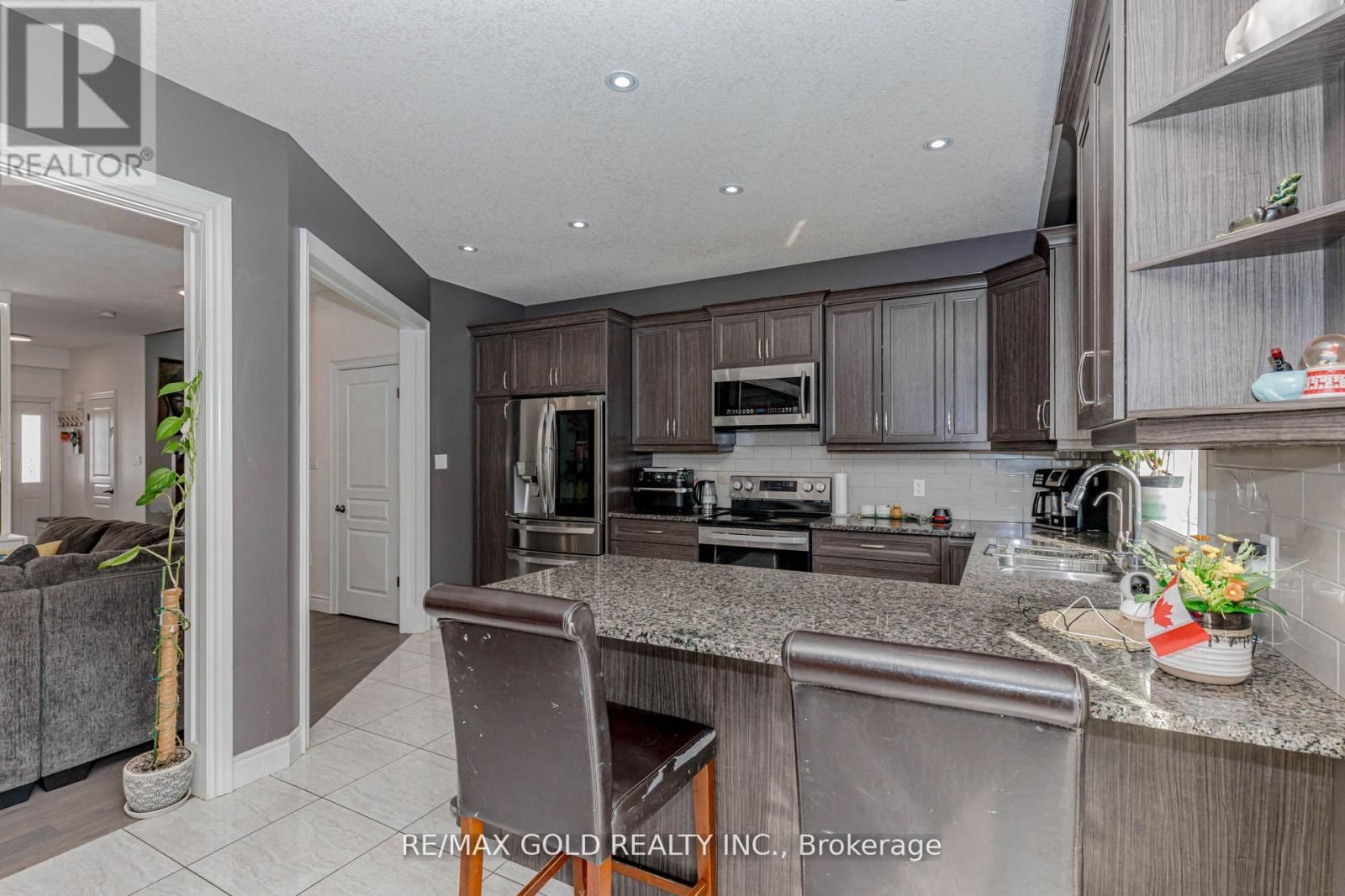 240 BIRKINSHAW ROAD Image 14