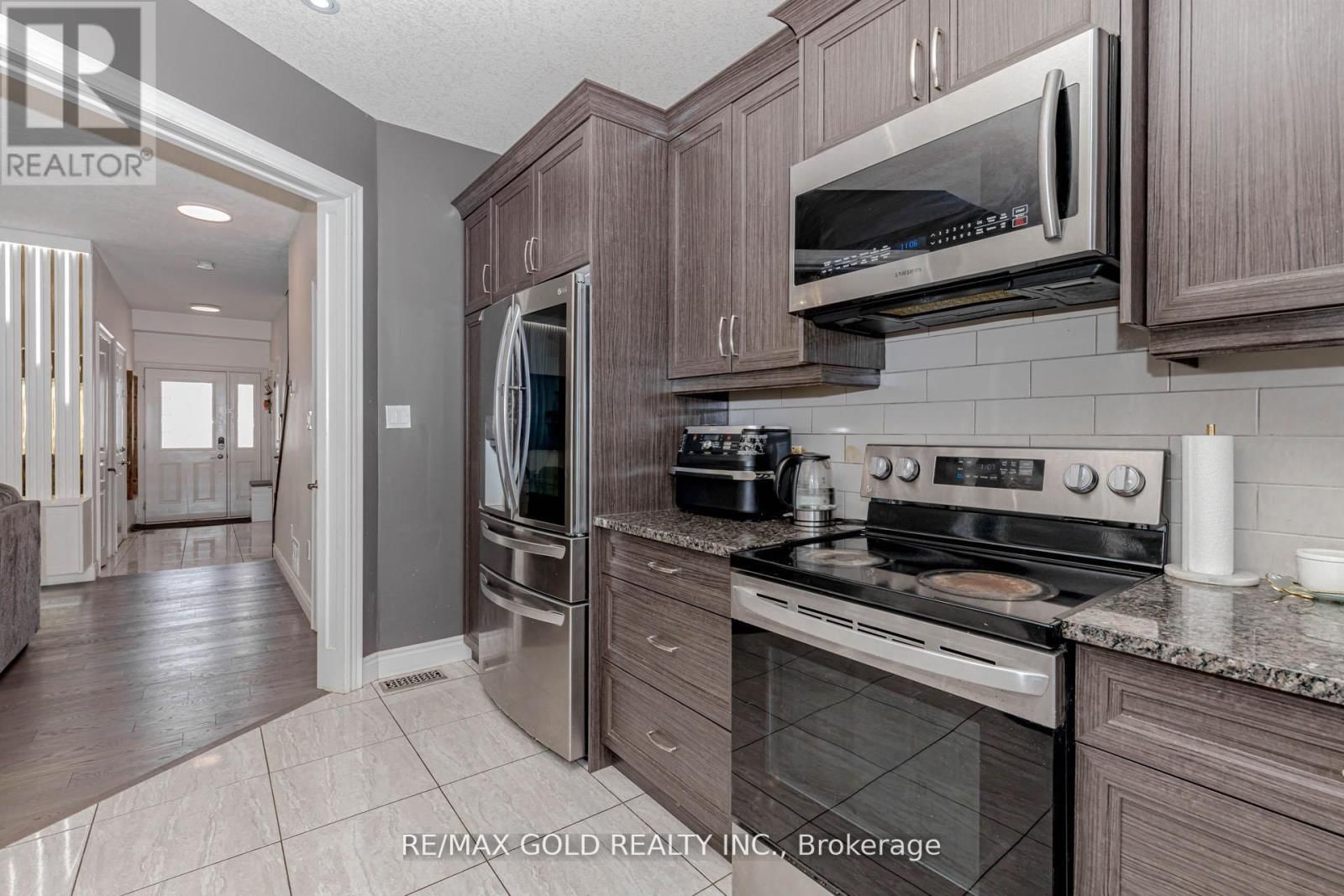 240 BIRKINSHAW ROAD Image 18