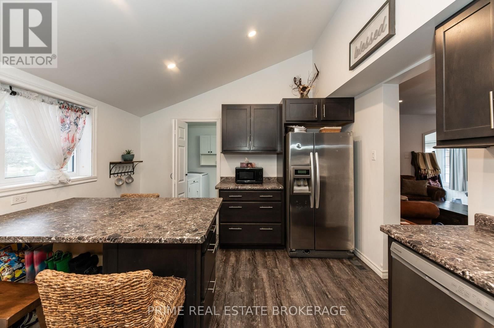 166 MAPLE STREET Image 19