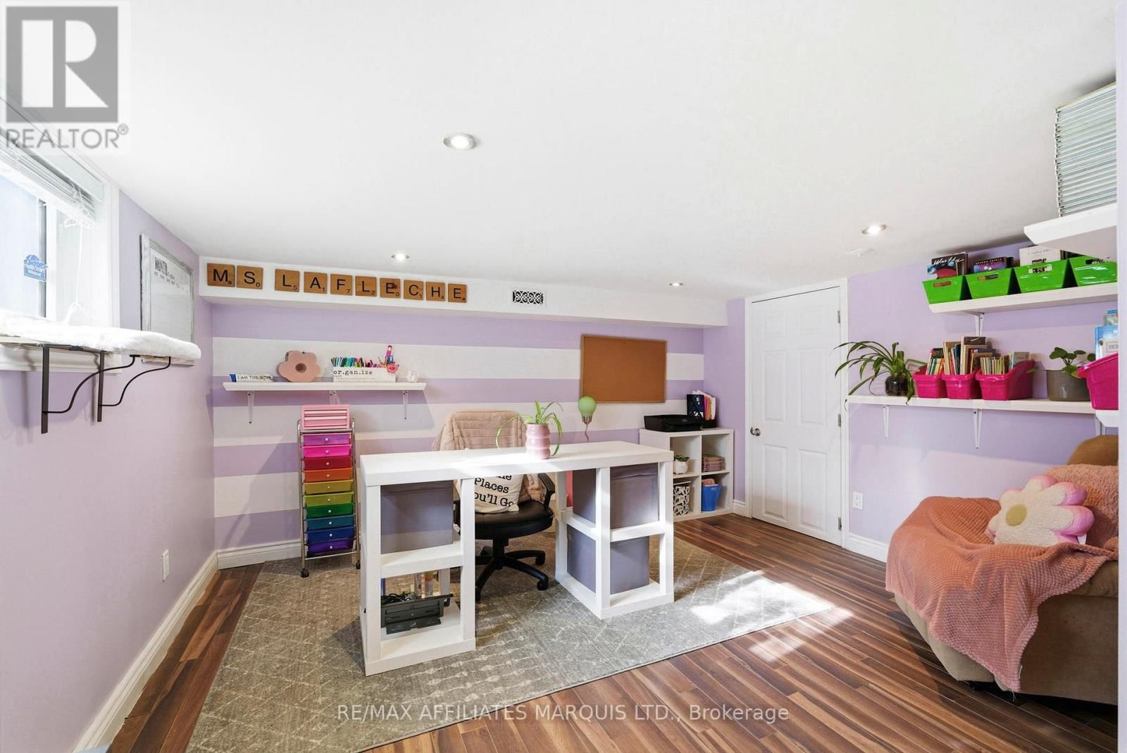 409 MARLBOROUGH STREET NORTH Image 18