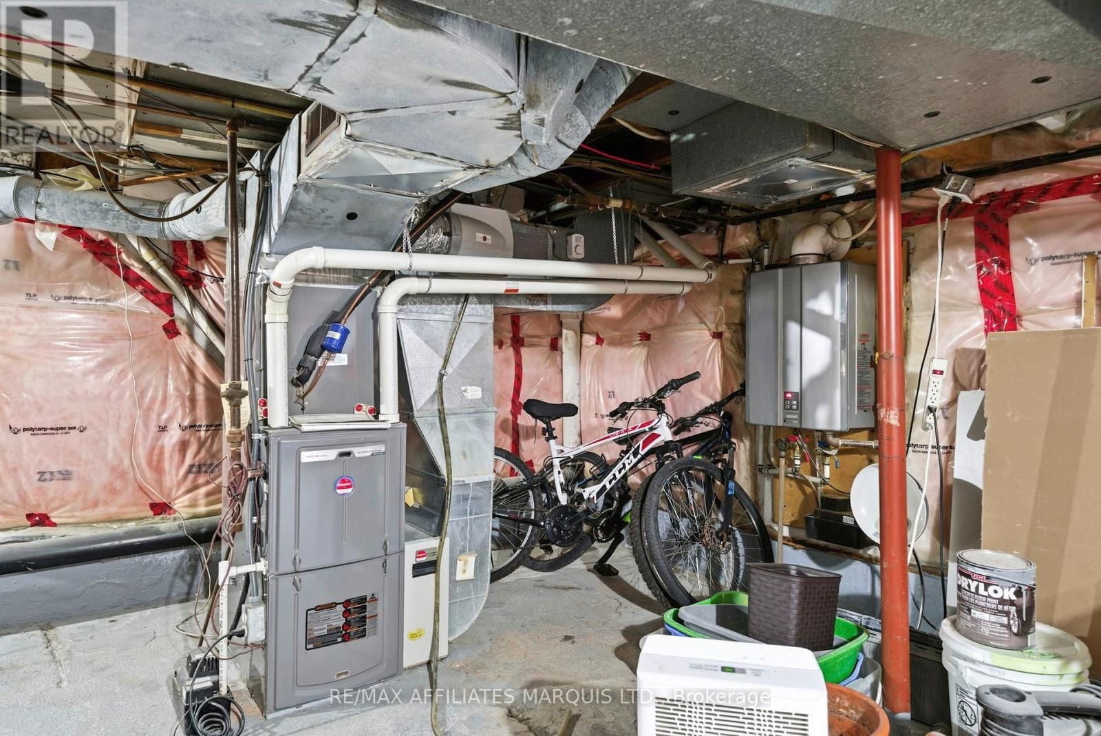 409 MARLBOROUGH STREET NORTH Image 26