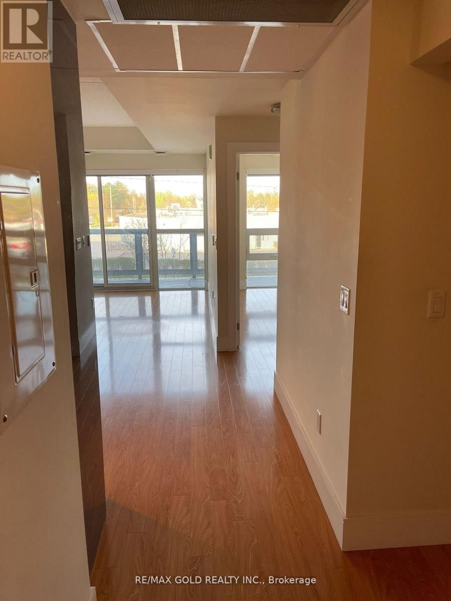 203 - 155 ST LEGER STREET Image 14