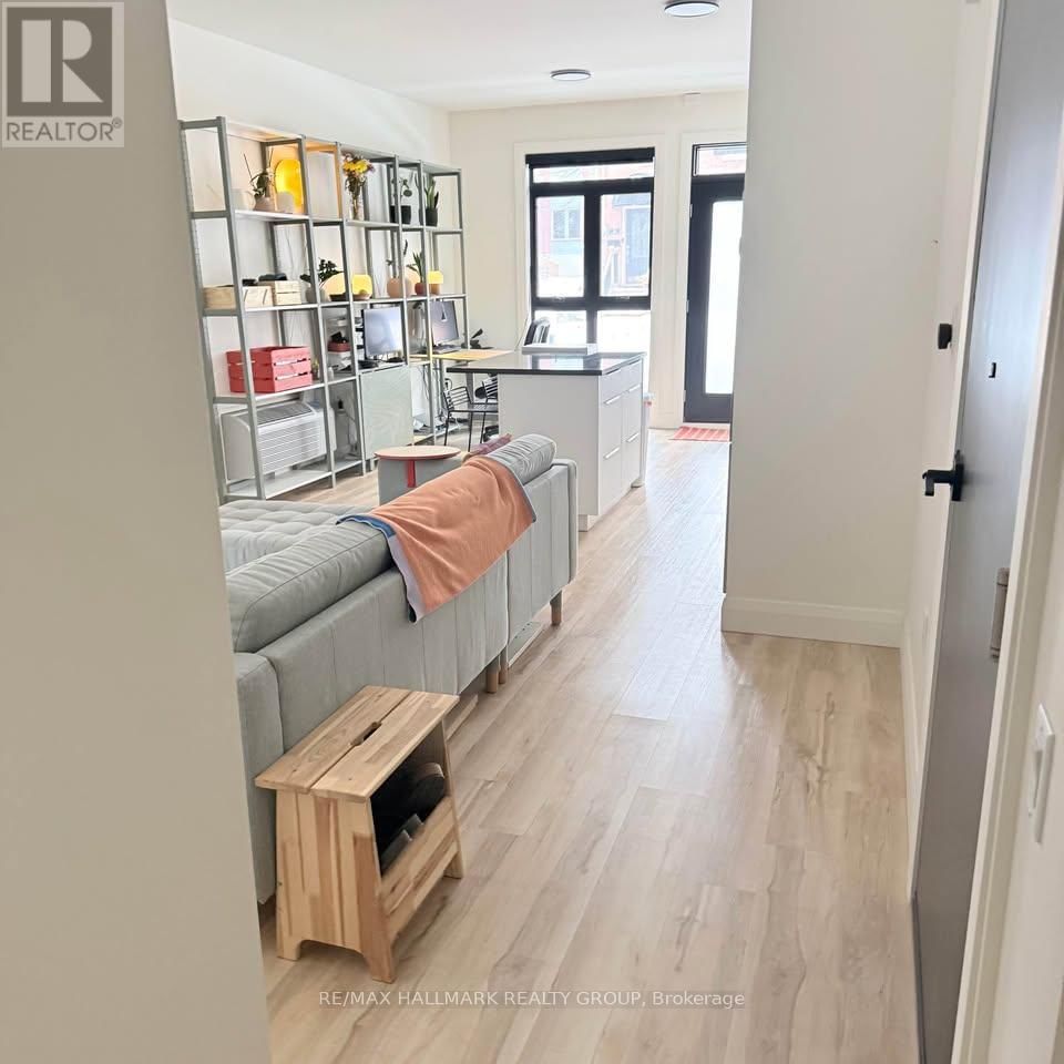 101 - 25 GRANT STREET Image 8