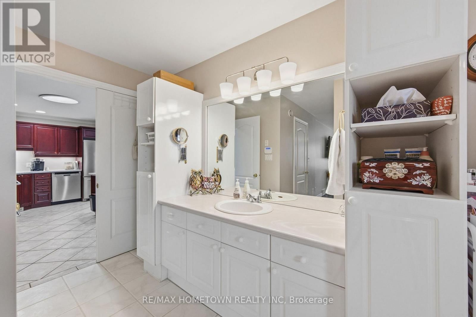 125 BUTLERS CRESCENT Image 25